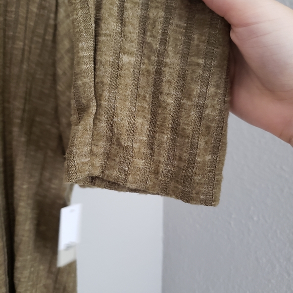 BP. Cozy Ribbed Turtleneck Top Olive Italy - Picture 7 of 11